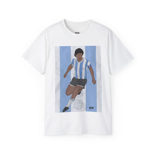 T-shirt Maradona playing soccer